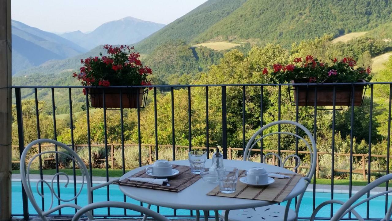 Agriturismo Roccagelli Vallo di Nera Exterior foto