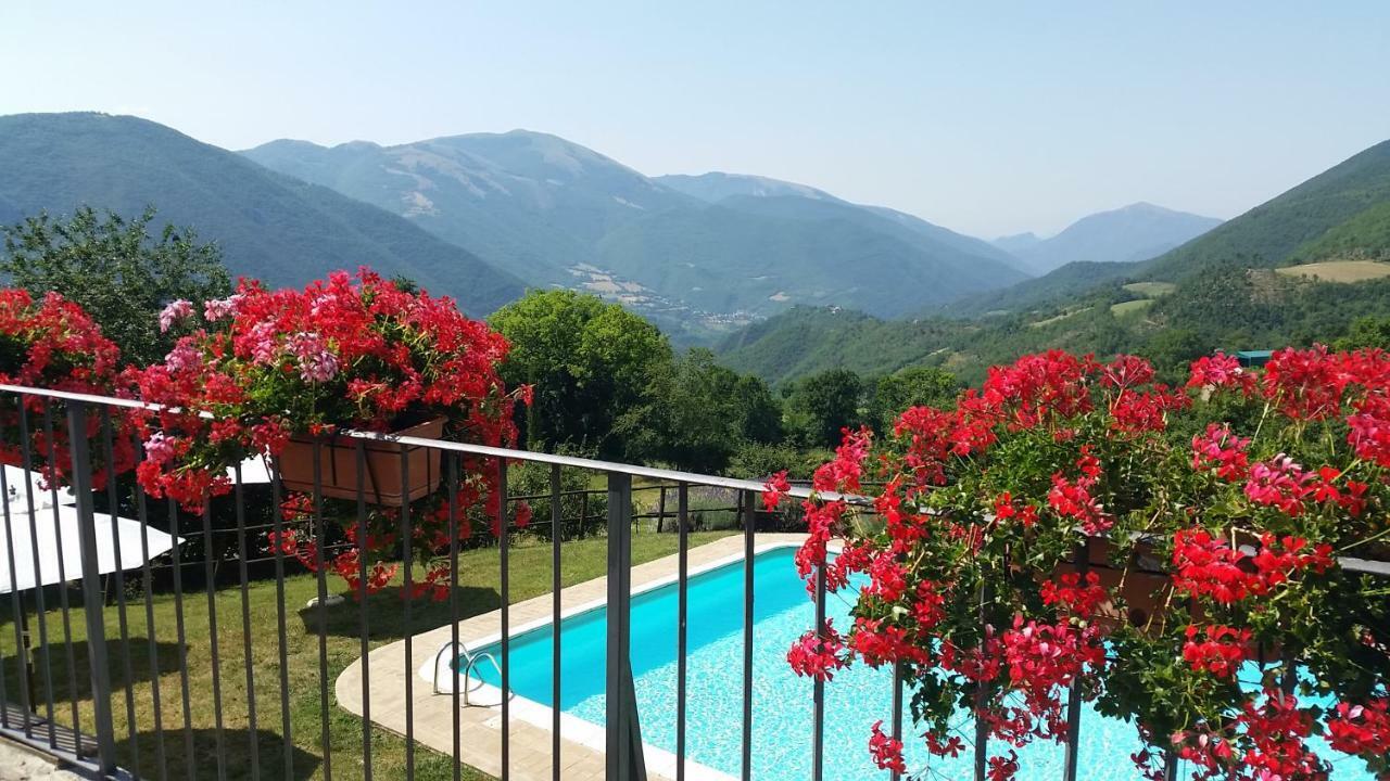 Agriturismo Roccagelli Vallo di Nera Exterior foto